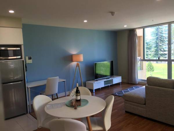 Beachside Luxury Apartments One & Two Bedroom