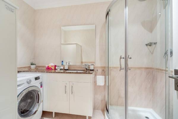 York Apartments on Grenfell