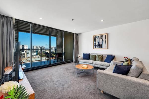 Swainson at Horizons