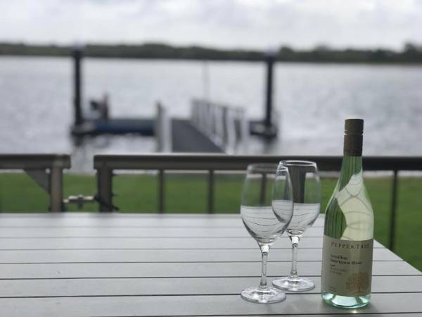 Quiet River Front Escape - Walk to Ocean Street & Shops