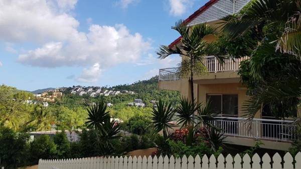 Beach House on Begley - Airlie Beach Central