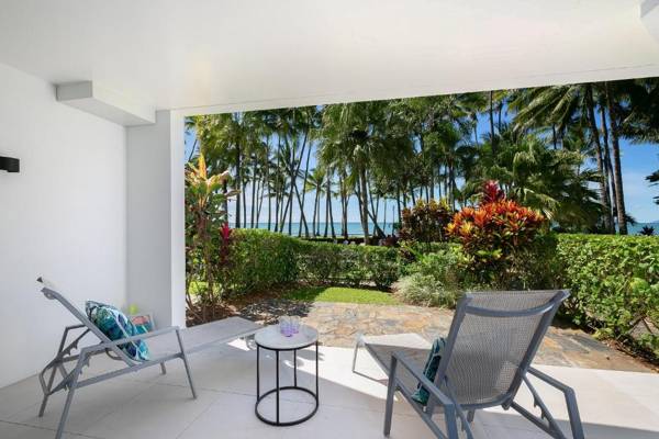 Belle Escapes - Absolute Beachfront 3 Bedroom Apartment Alamanda Resort "21"