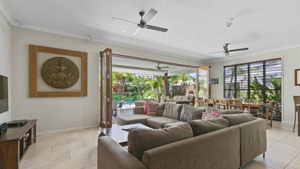 Larasati - Palm Cove