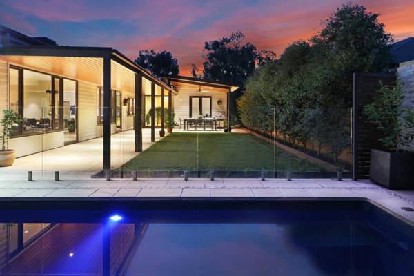 Banksia House - Executive Property Mansfield Vic