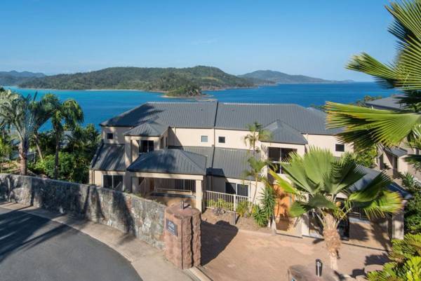 New La Bella Waters 1 Wide Reaching Ocean Views And Buggy