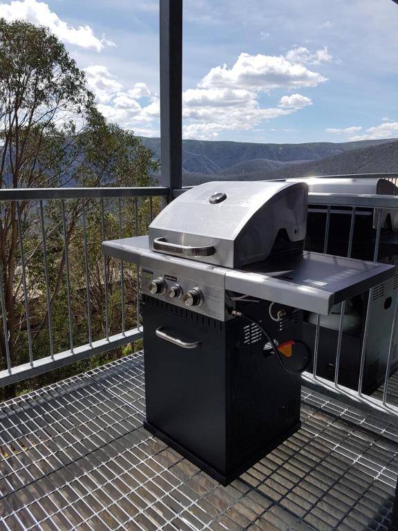 Cedarwood Apartments