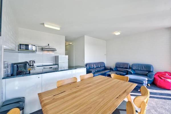 Snow Ski Apartments 22