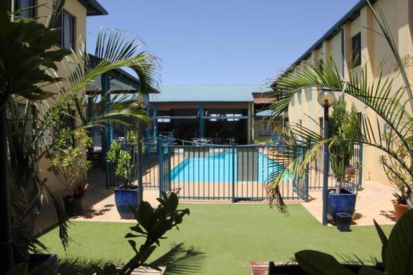 Ningaloo Coral Bay Backpackers