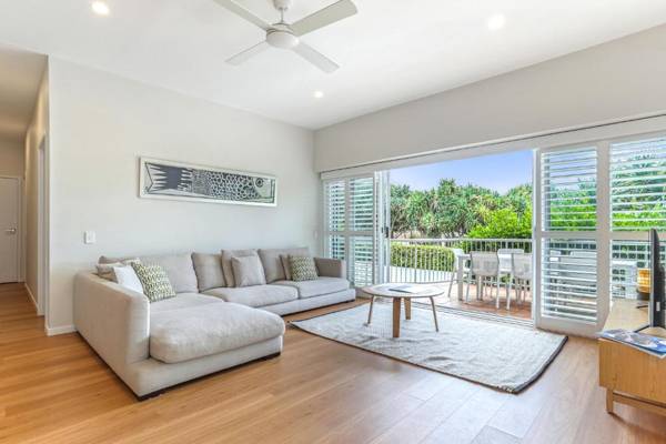 Location location Sunshine Beach