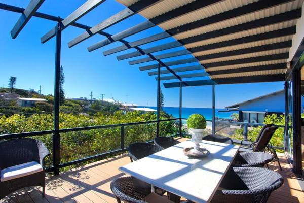 Beachside family pet-friendly in Sunshine Beach