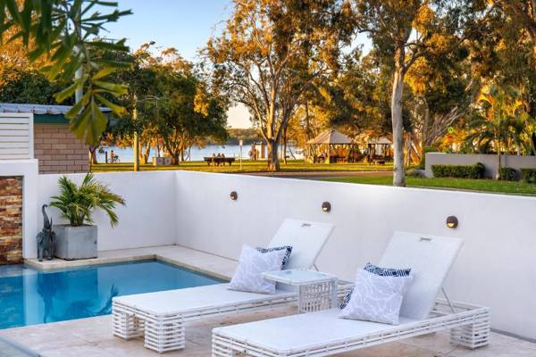 Exquisite Riverside Living Noosaville