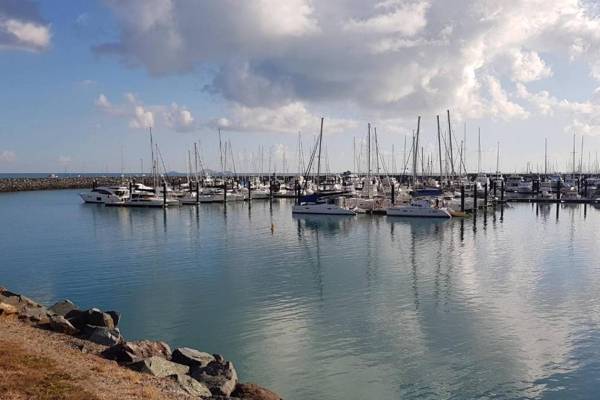 AIRLIE BEACH Delight. Hop skip jump to everything