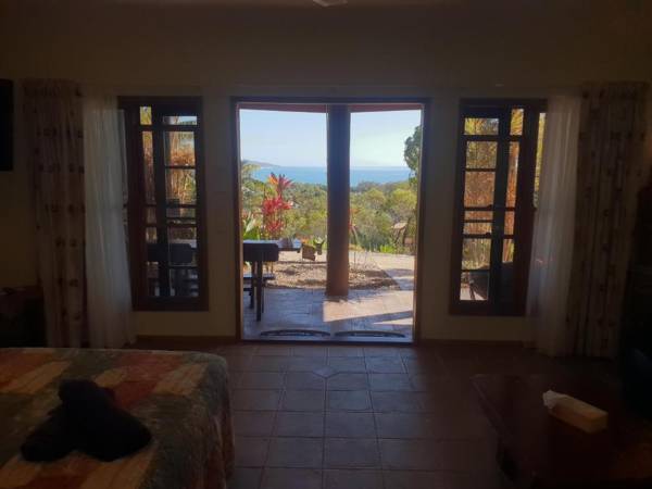 Escape 1770 Motel - No Kids - NO SMOKING - No Partying