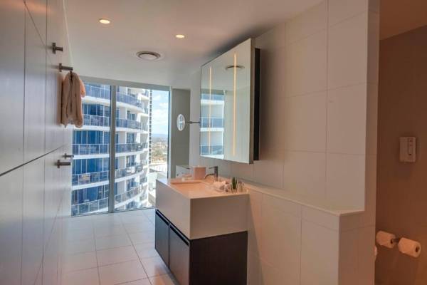 Hilton Surfers Paradise Hotel & Residences