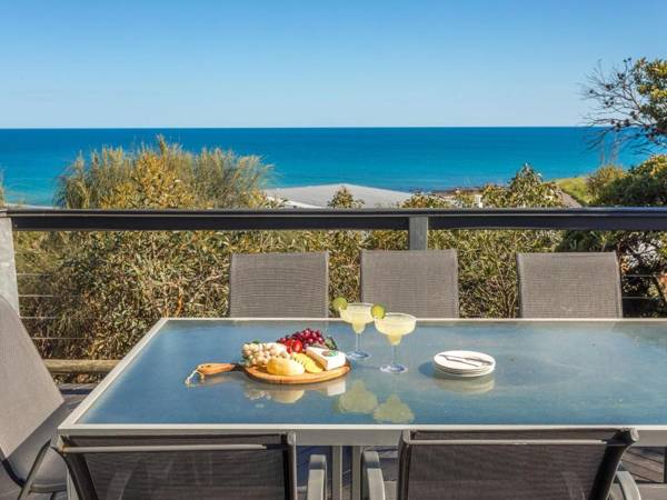 Coorumbene - 8 Scenic Way