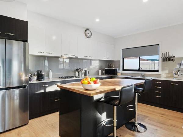 Fairway 1 - 9-19 Troon Drive