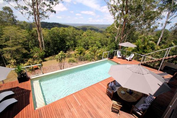 Phoenix Eumundi Bed & Breakfast