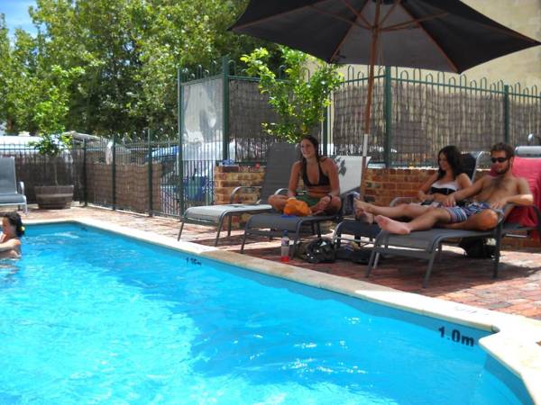 Sundancer Backpackers Hostel