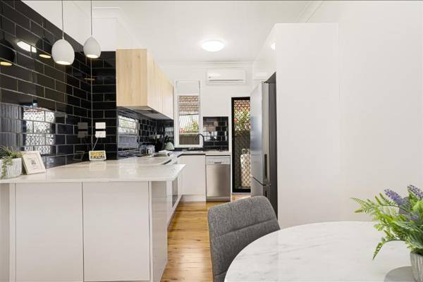 Adamstown Short Stay Apartments
