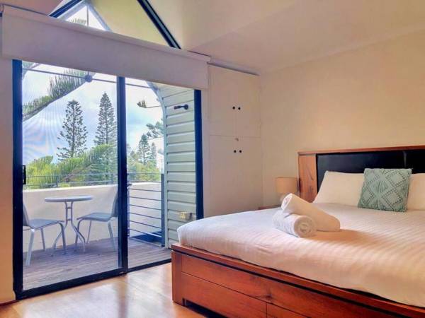 The Iceworks - Park 2 cars Absolute heart of Freo!