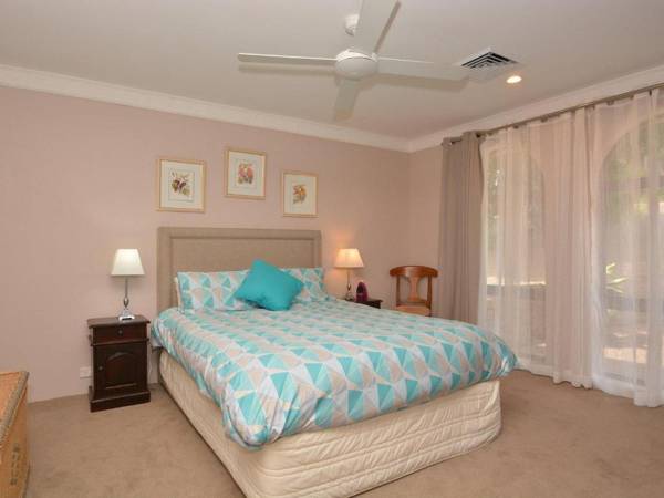 Fishing Point Shores