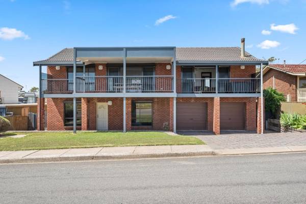 Beach House at Moana