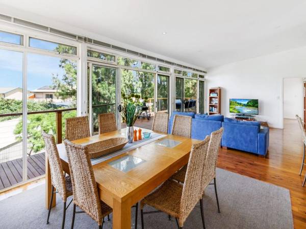 Lewis Retreat 40 Lewis Road