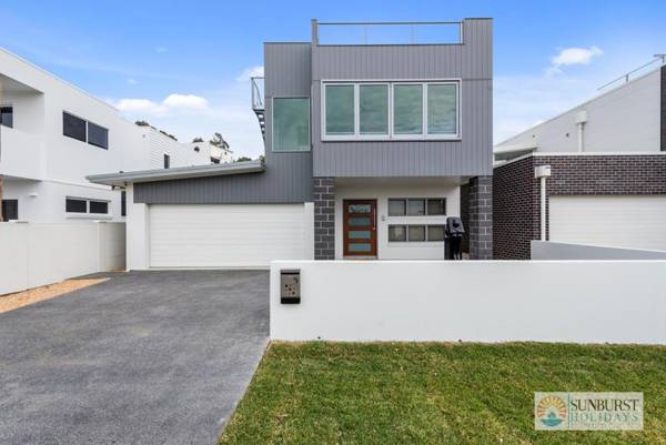 Pearls on Sapphire Beach