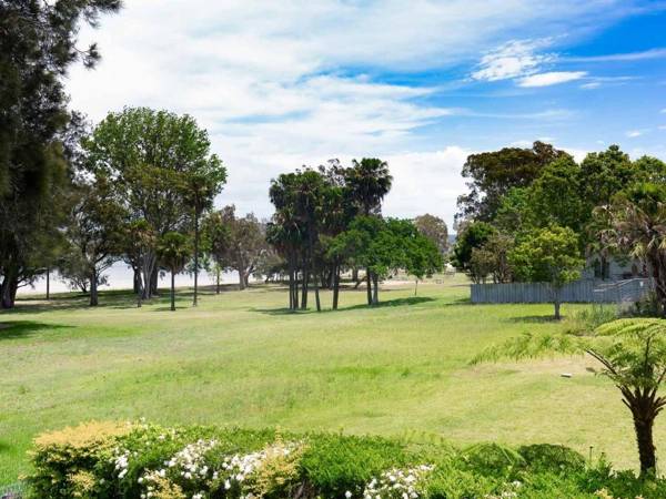 The Sundowner 40 Cromarty Road