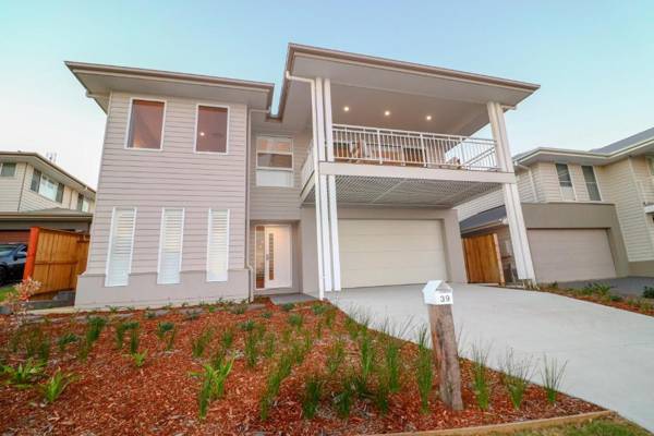 Illaroo at Catherine Hill Bay