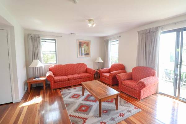 Currawong Deluxe Townhouse 439