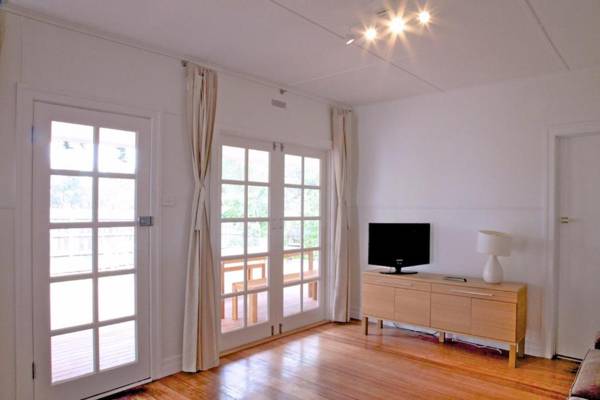 Sorrento Beach Cottages No.1 - in the heart of Sorrento