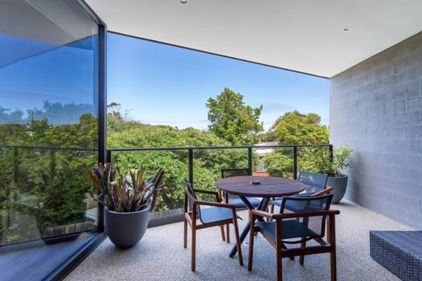 Blairgowrie Apartment 2 - on the beach