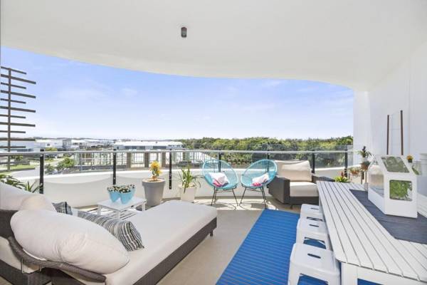 COTTON BEACH NORTHERN ROOFTOP 50