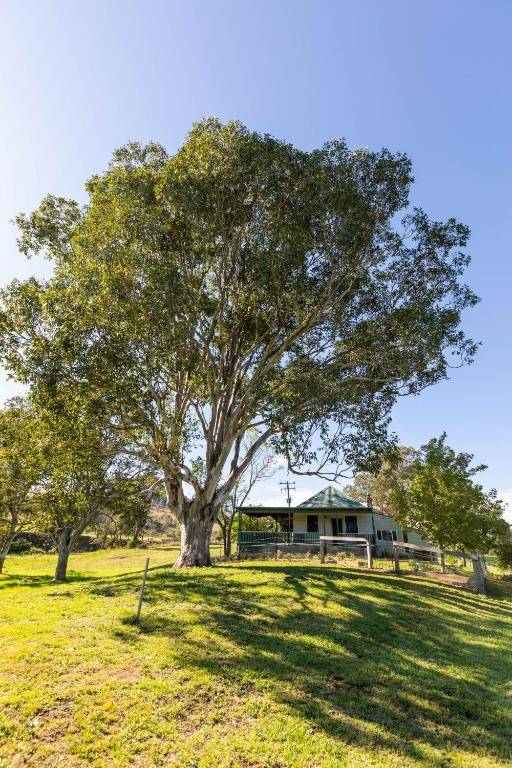 Old Schoolmaster's Cottage on the Barrington River