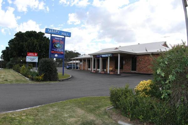 Sleepy Hill Motor Inn