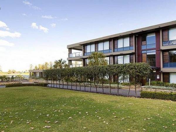 Harbourside Views 503 at Sebel Kiama