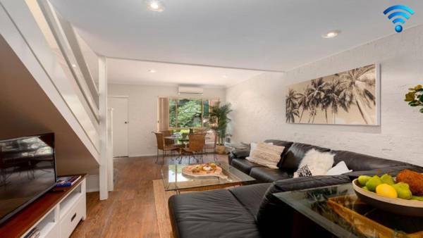 Tehidy Townhouse - translation; a place of retreat