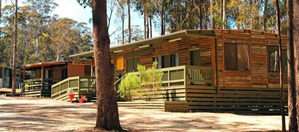 Lakes Entrance Log Cabins