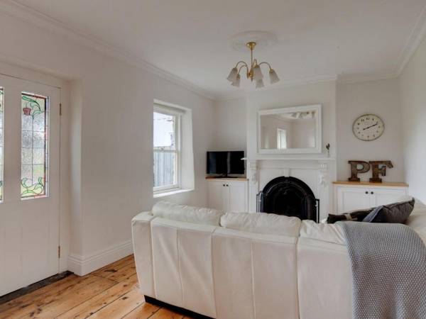 Magnetic Cottage circa: 1850's