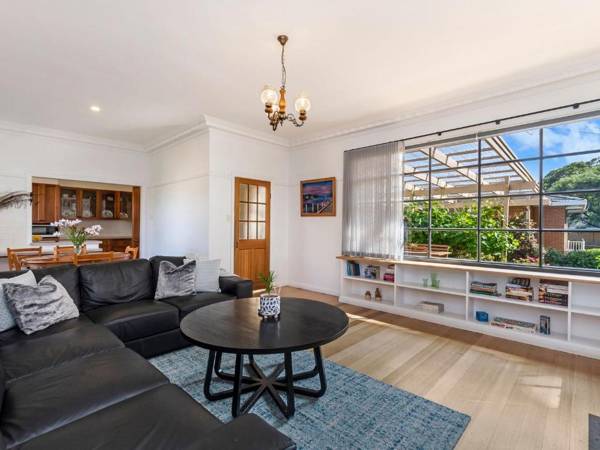 Bloom on Sackville Opt1