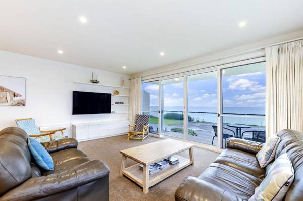 Mariner on East Beach