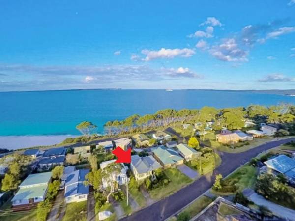 Mara at Hyams 4pm Check Out Sundays