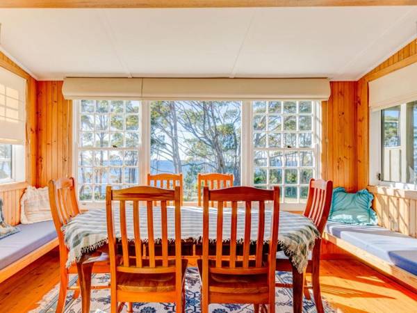 Rowse House Hyams Beach 4pm Check Out Sundays