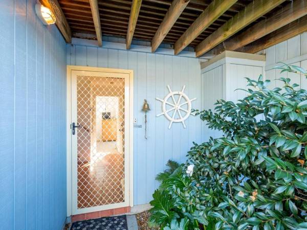 Seascape Cottage at Hyams 4pm Check Out Sundays