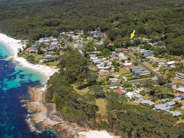 SEA DECK Hyams Beach 4pm Check Out Sundays