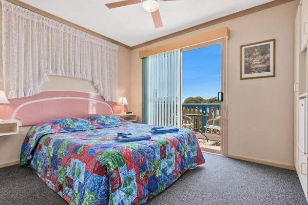 Amoshouse & Swansea Ocean Villas