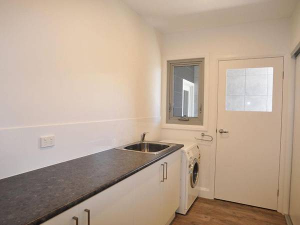 SUNNYSIDE - SURF SIDE