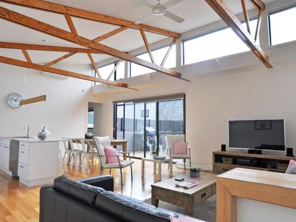 LUXE TOWNHOUSE 2 - INLET SIDE