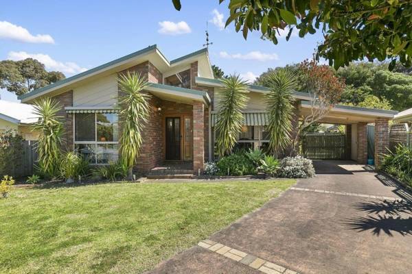 PEACEFUL RETREAT - SURF SIDE PET FRIENDLY (OUTSIDE ONLY)